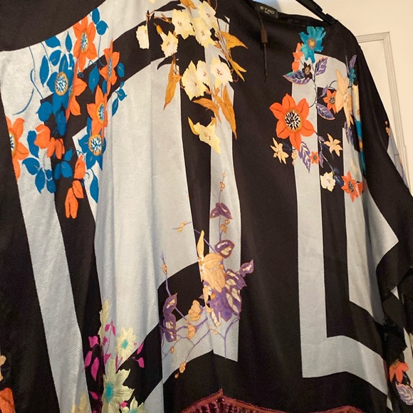 Etro Silk Elastane Stunning Print Fringe Hem Poncho New With Tags Made in Italy - Picture 6 of 16